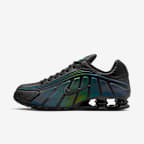Nike Shox R4 SE Men's Shoes with Reflective Accents. Nike.com